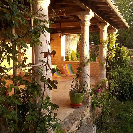 Bed and Breakfast Le Logis Du Peu Girard La Roche-Clermault Esterno foto