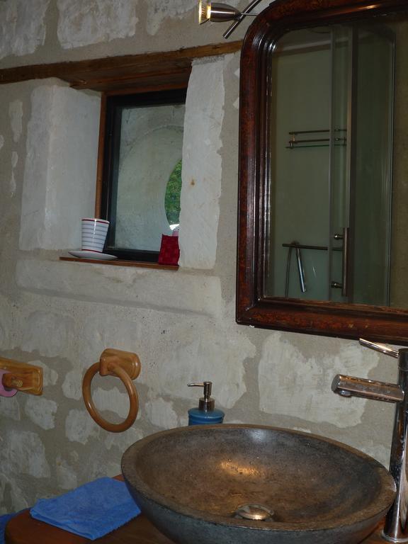 Bed and Breakfast Le Logis Du Peu Girard La Roche-Clermault Camera foto